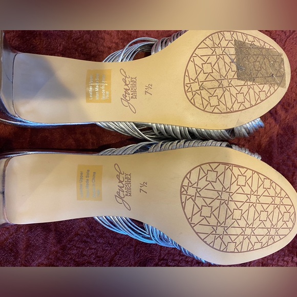 Badgely Mischa silver heels. - Picture 5 of 5